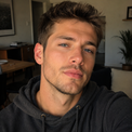 <strong>Dominic R.</strong>